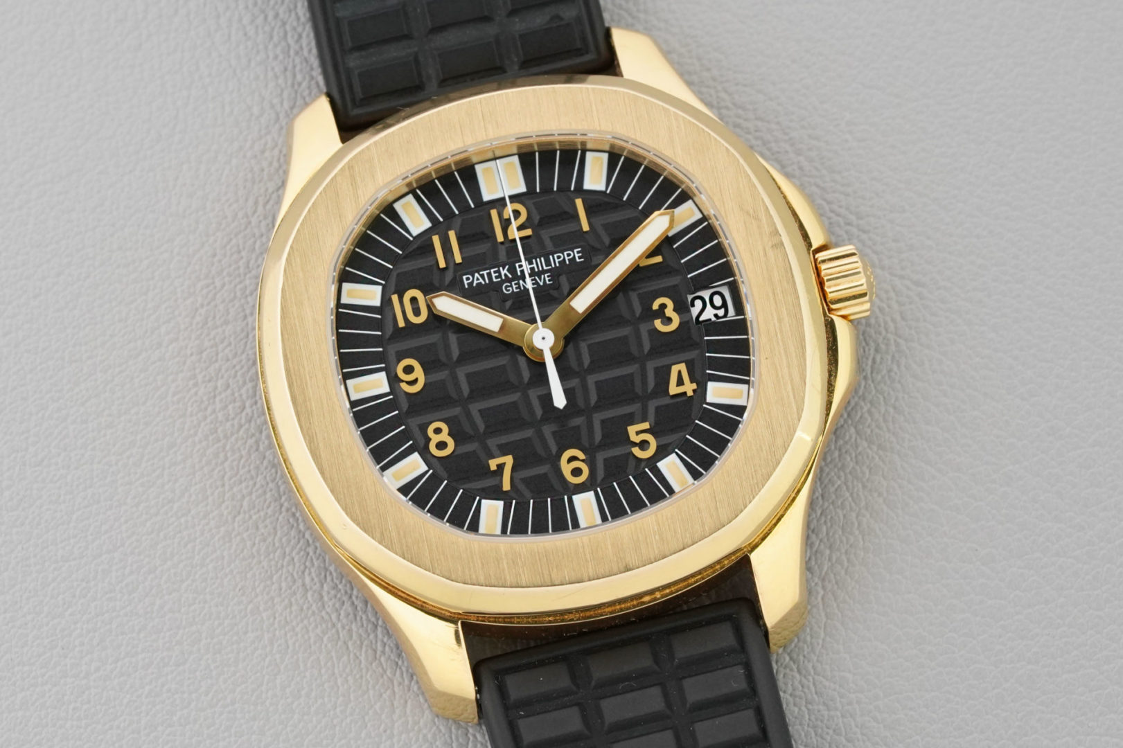 The Future of Watch Straps: Why Patek Philippe Rubber Straps Are the Ultimate Choice