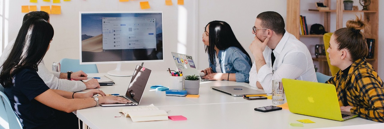 A Complete Guide to Hiring the Right Crisis Management Consultant
