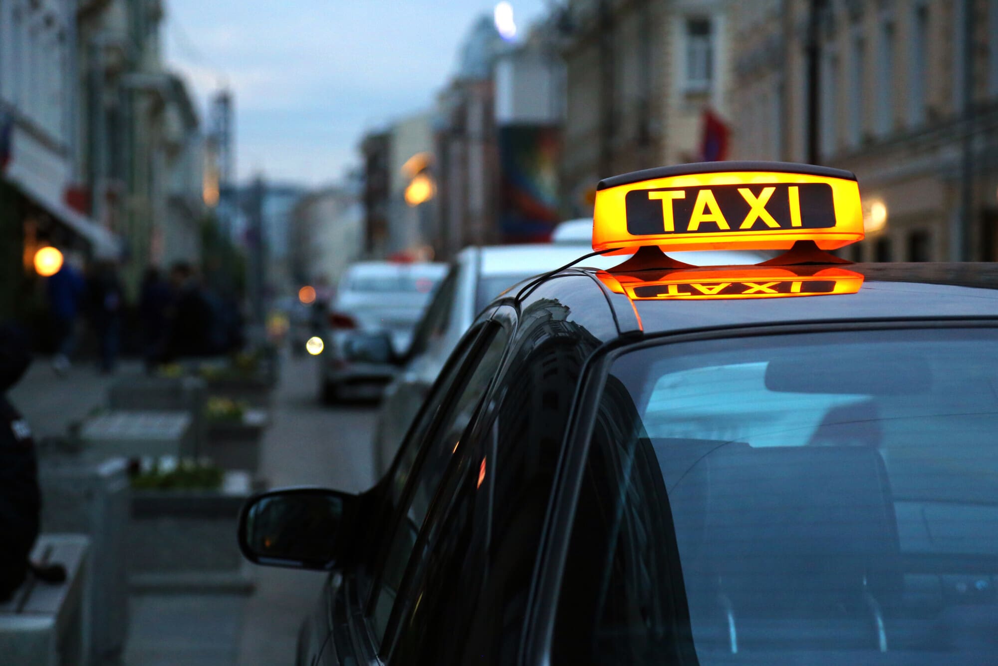 Esher Taxi Cars – Clean, Comfortable, and Always On Time