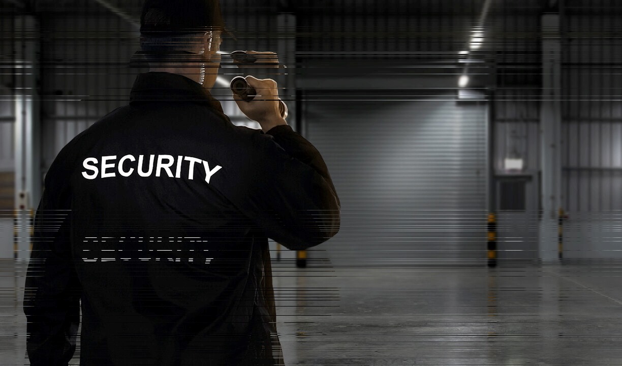How Security Guards Birmingham Improve Workplace Safety