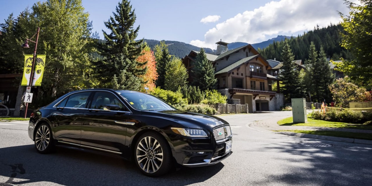 Luxury transfer Vancouver airport to downtown Since 1992