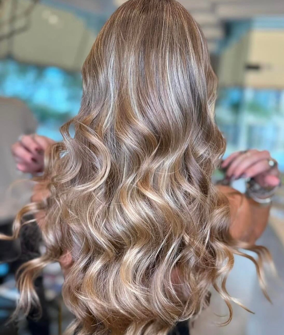 Salon Premium în Craiova – Alege Experiența Marian Cotoi