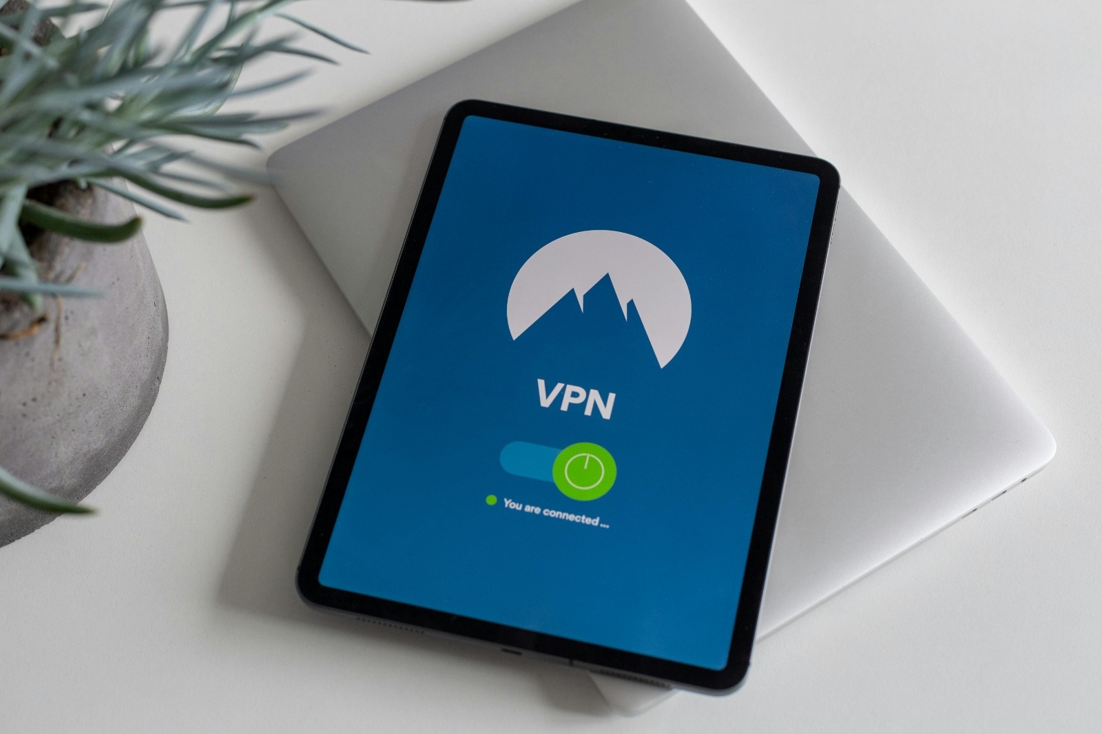 Pre Configured VPN Router vs. Manual Setup: Pros and Cons