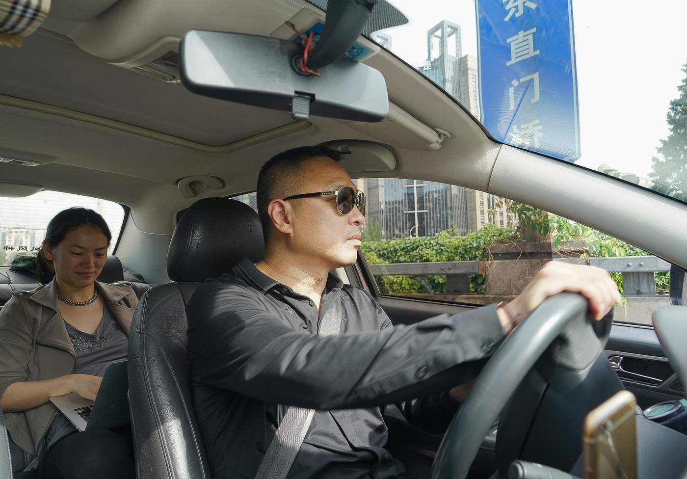 Car Rental China With Driver for Stress-Free Corporate Travel