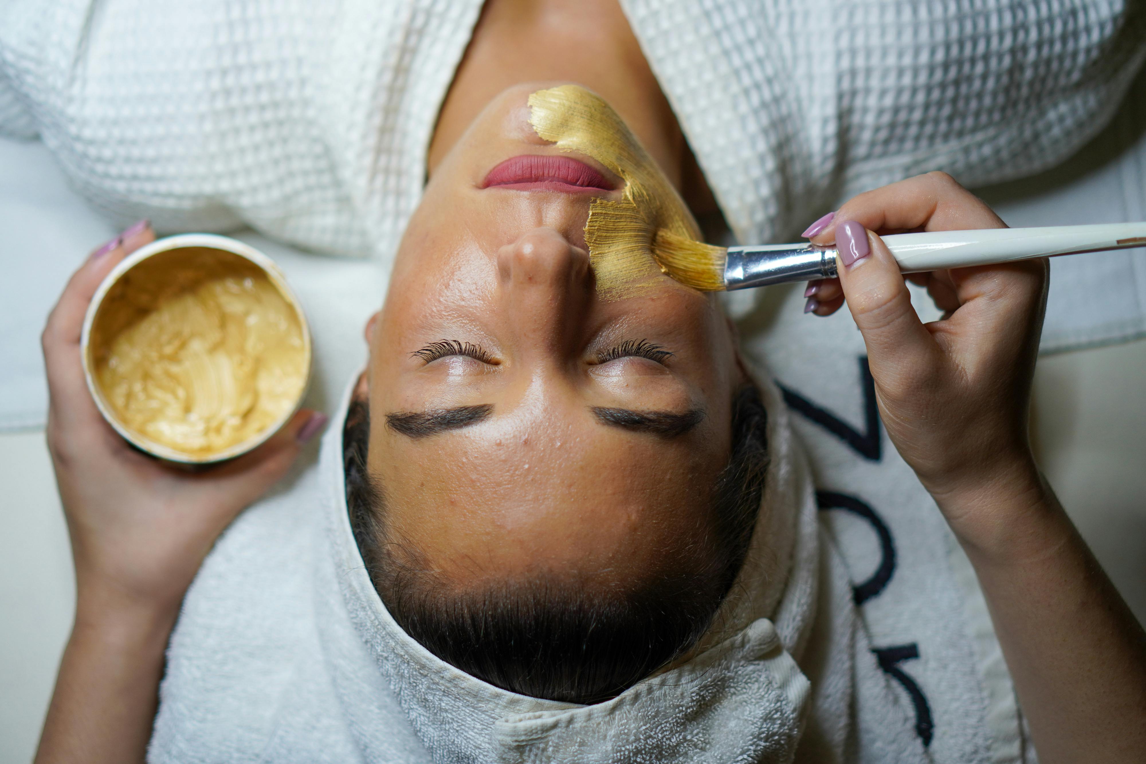 Why a Professional Facial honolulu Is Essential in Hawaii’s Climate