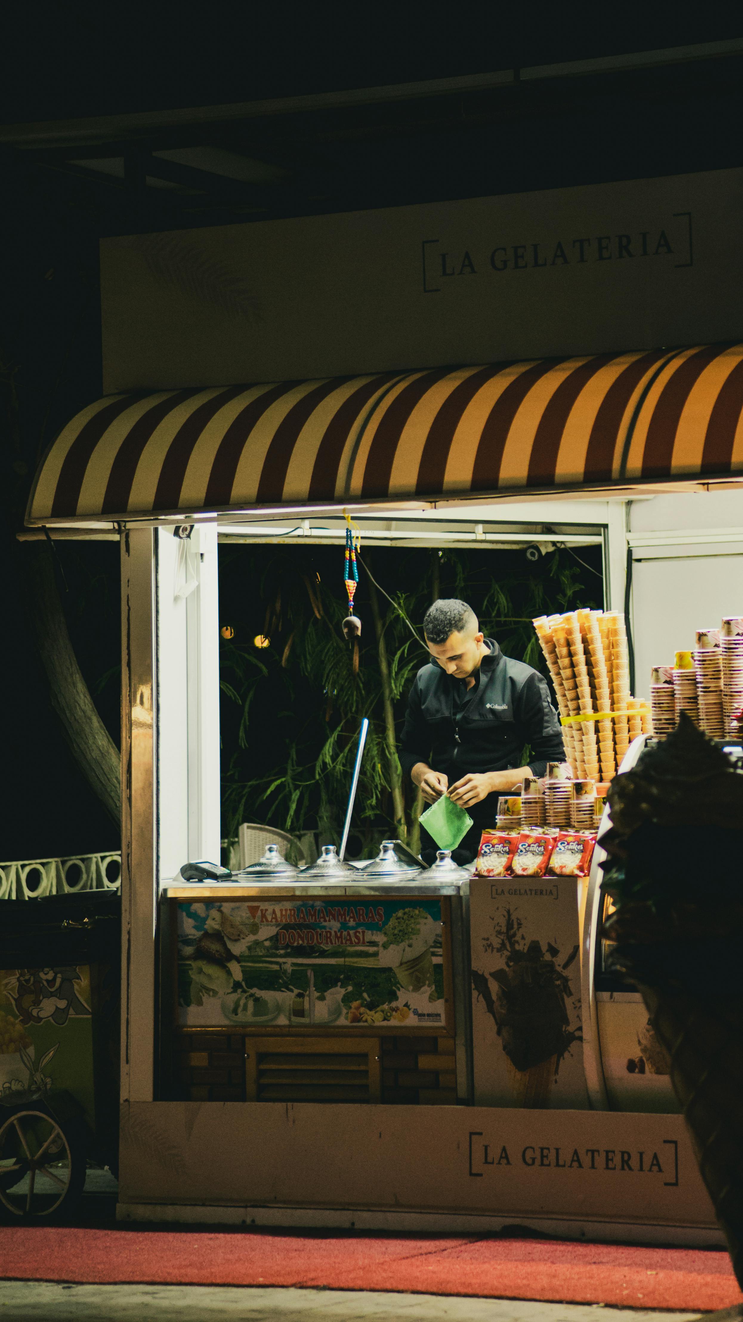 Choose the Best Ice Cream Vendor for Events: A Cool Experience