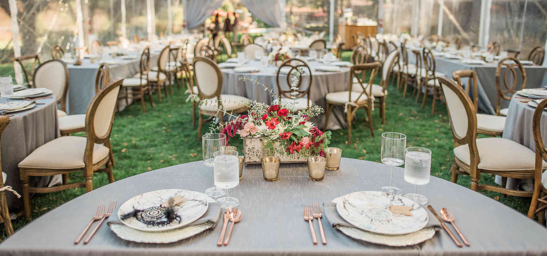 Comfortable &amp; Elegant Event Furniture Rentals